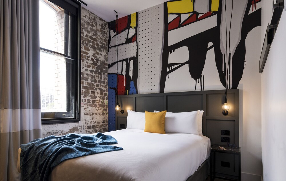 Room, The Woolstore 1888 by Ovolo