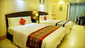 In-room safe, individually furnished, desk, free WiFi