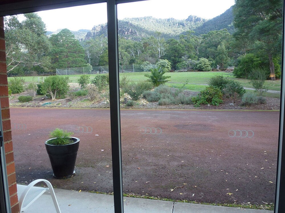The Grampians Motel & The Views Restaurant