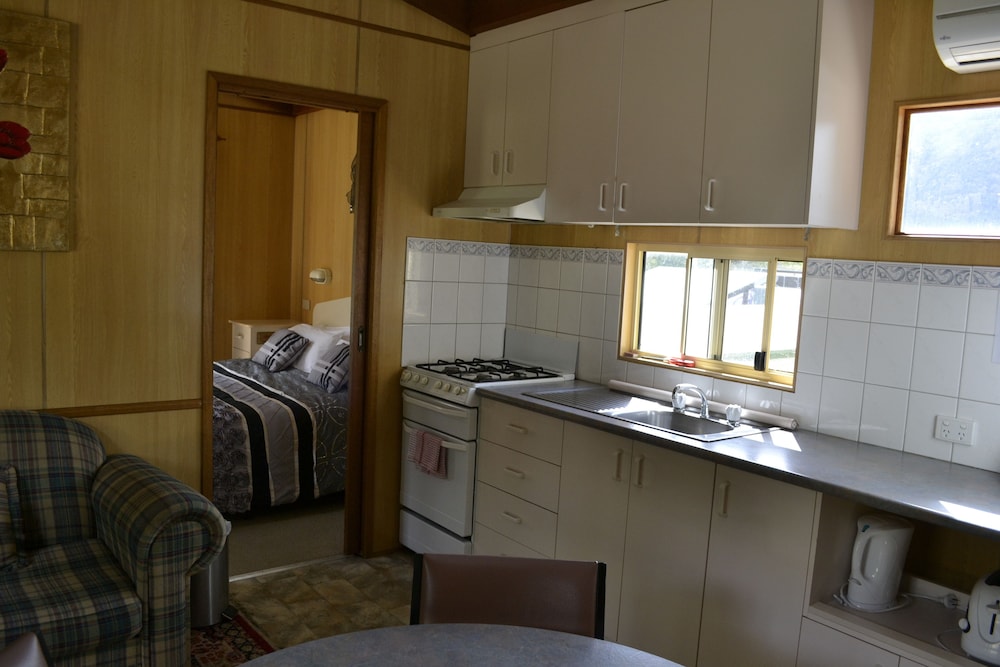 The Grampians Motel & The Views Restaurant