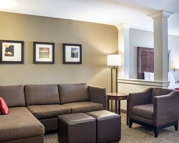 Comfort Suites Medical Center Fargo 2020 Room Prices Reviews
