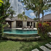 Download Boutique Villa Doretanth Pics