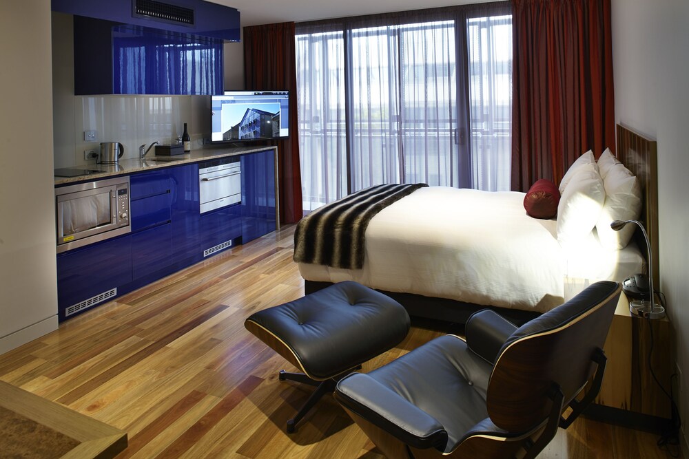 Salamanca Wharf Hotel