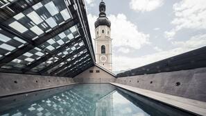 Indoor pool, outdoor pool