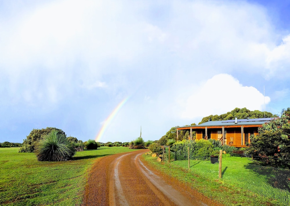 Eleanor River Homestead