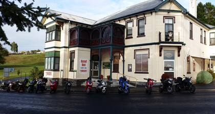 Bischoff Hotel