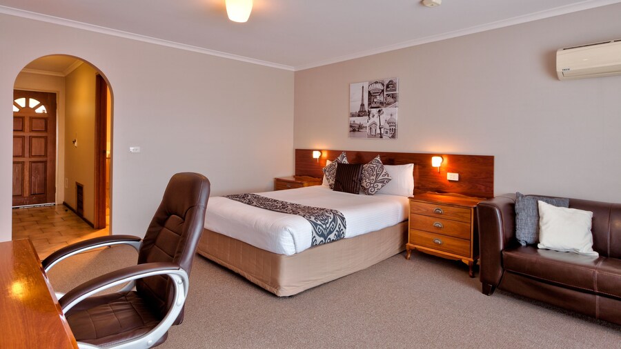 Hume Country Motor Inn