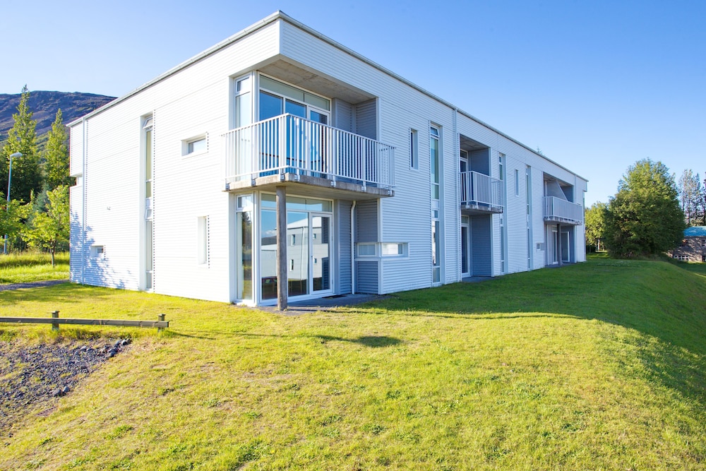 Golden Circle Inn and Suites in Latham, United States