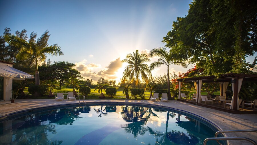 Las Gaviotas Hotel & Suites