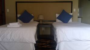 Minibar, in-room safe, free WiFi
