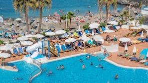 beachfront hovima pinta sonnenschirme liegesthle auenpool
