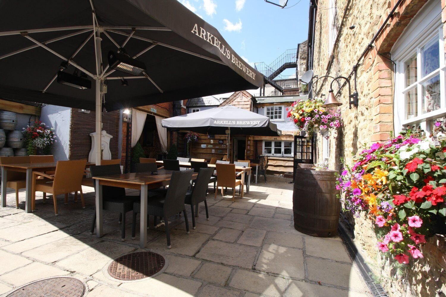 The Saracens Head Hotel in Swindon, United Kingdom