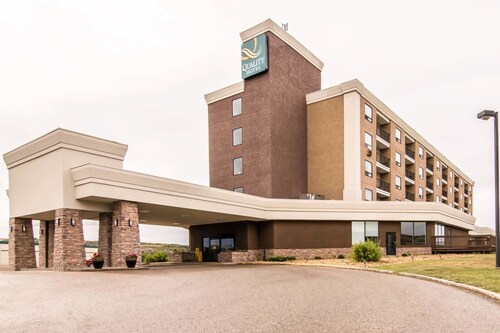 Best Hotels Near The Fossil Shop Inc 