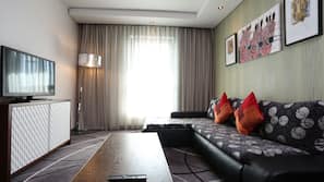Premium bedding, down duvet, minibar, in-room safe