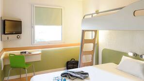 Desk, free WiFi, wheelchair access