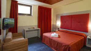 Coffre-forts dans les chambres, bureau, rideaux occultants