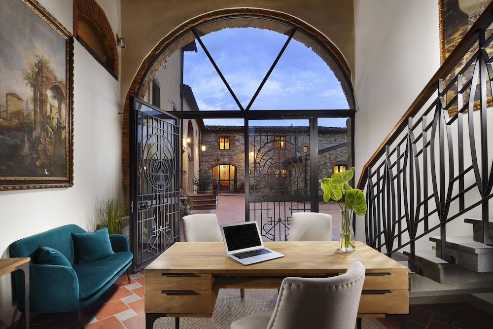 Borgo Antico Fattoria Casalbosco Pistoia Italia Expediait - 