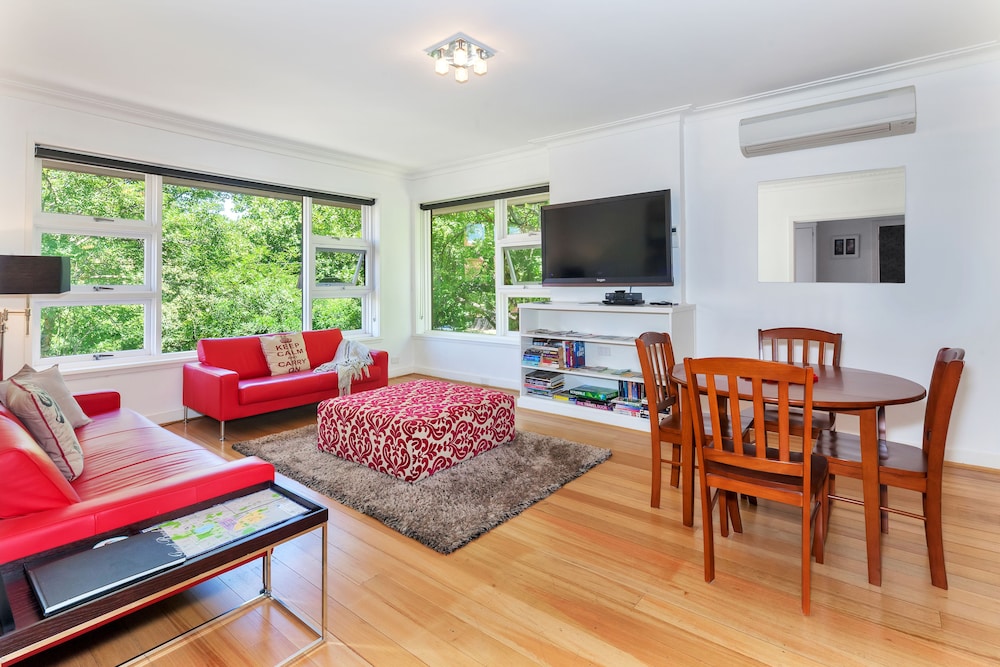 Lake Wendouree Luxury Apartments on Webster