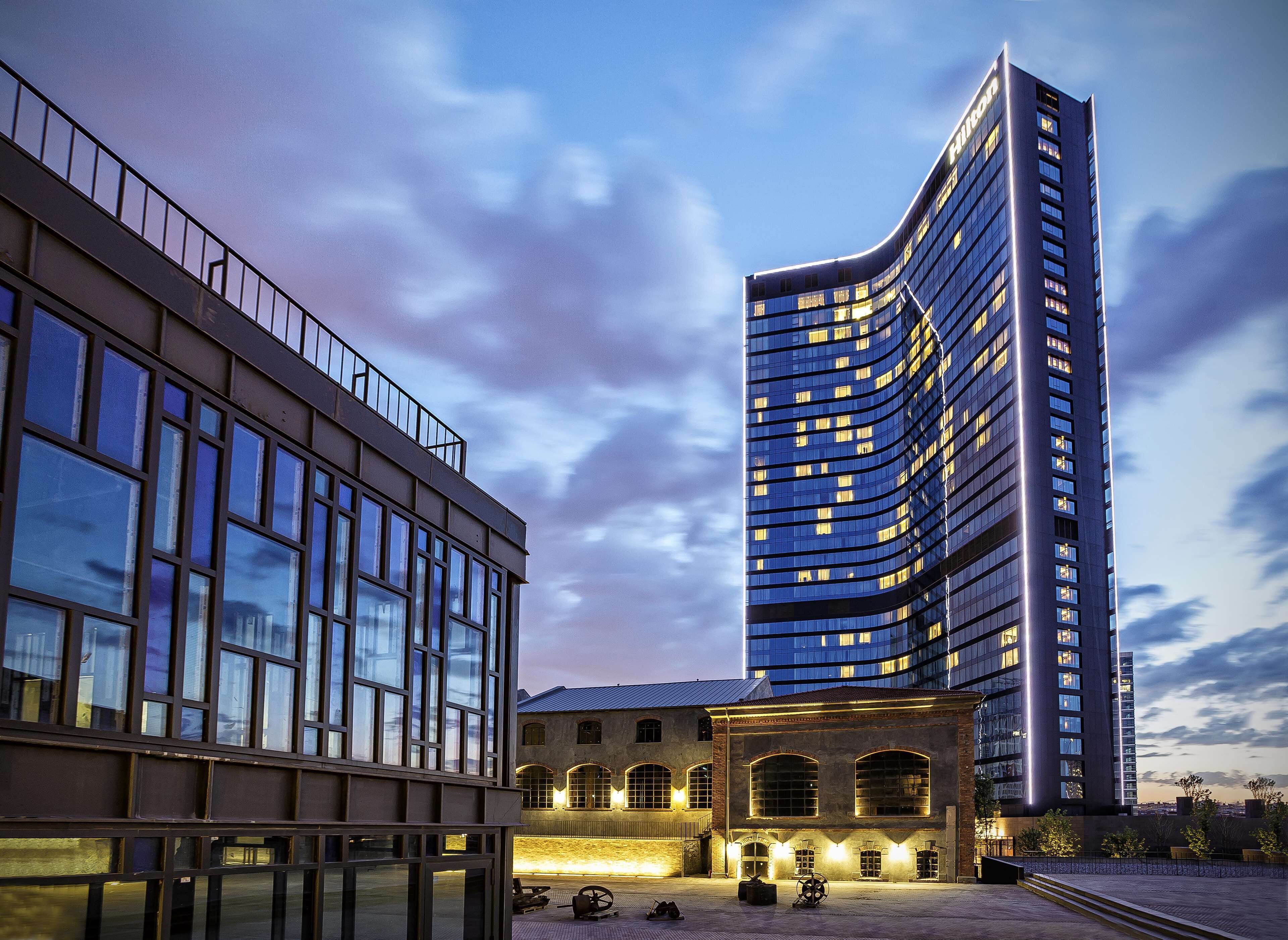 Hilton Istanbul Bomonti Hotel & Conference Center ...