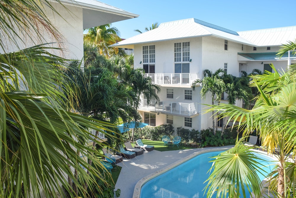 Pool, Coral Reef at Key Biscayne