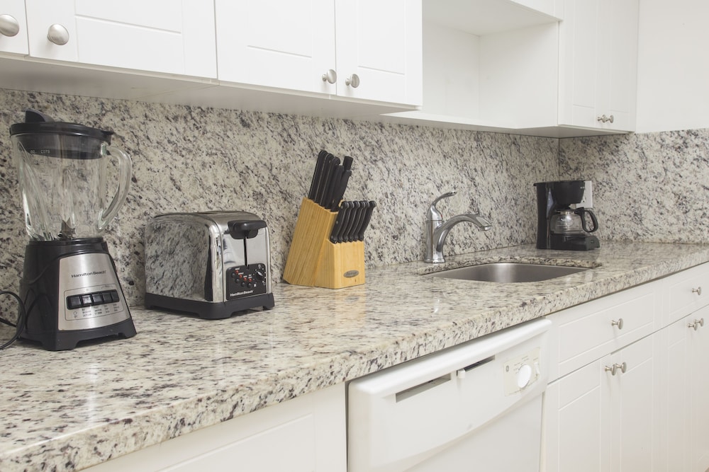 Private kitchen, Coral Reef at Key Biscayne