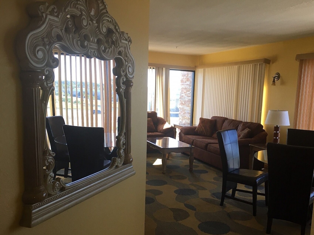 Marble Waters Hotel & Suites