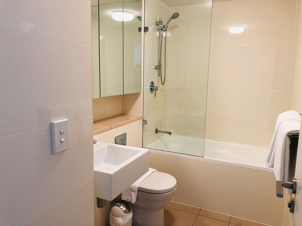 Wyndel Apartments - The Mint