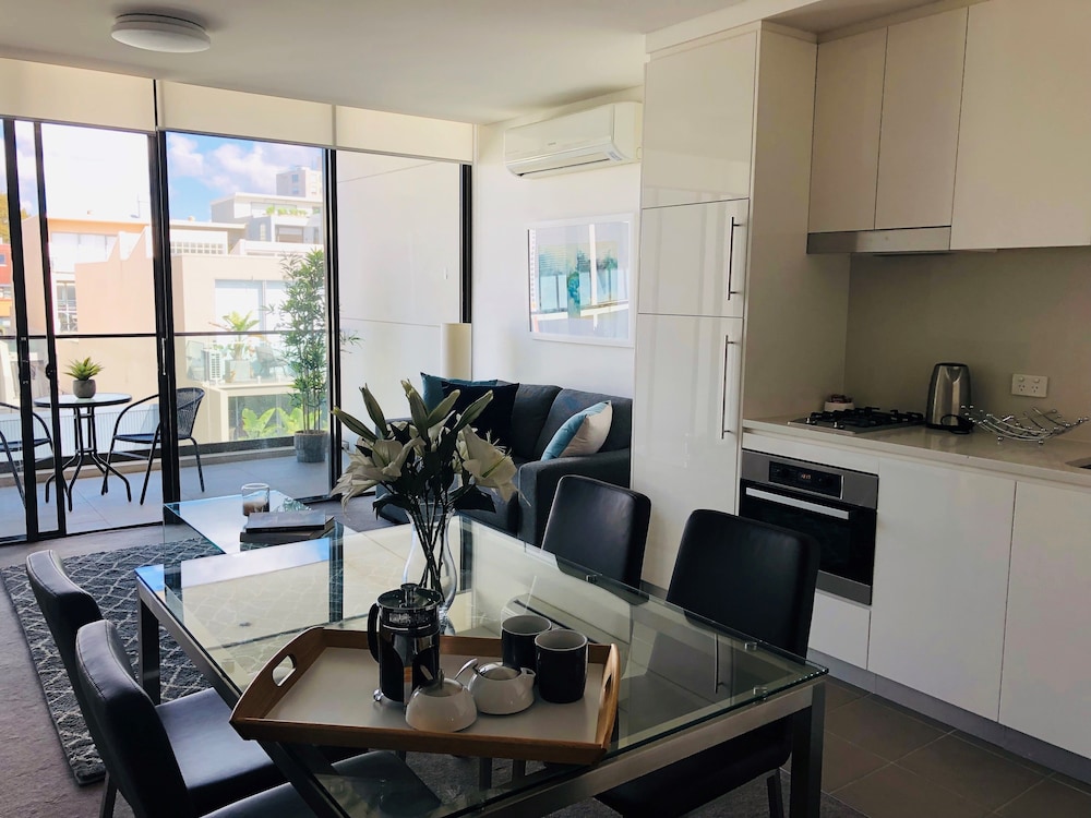 Wyndel Apartments - The Mint