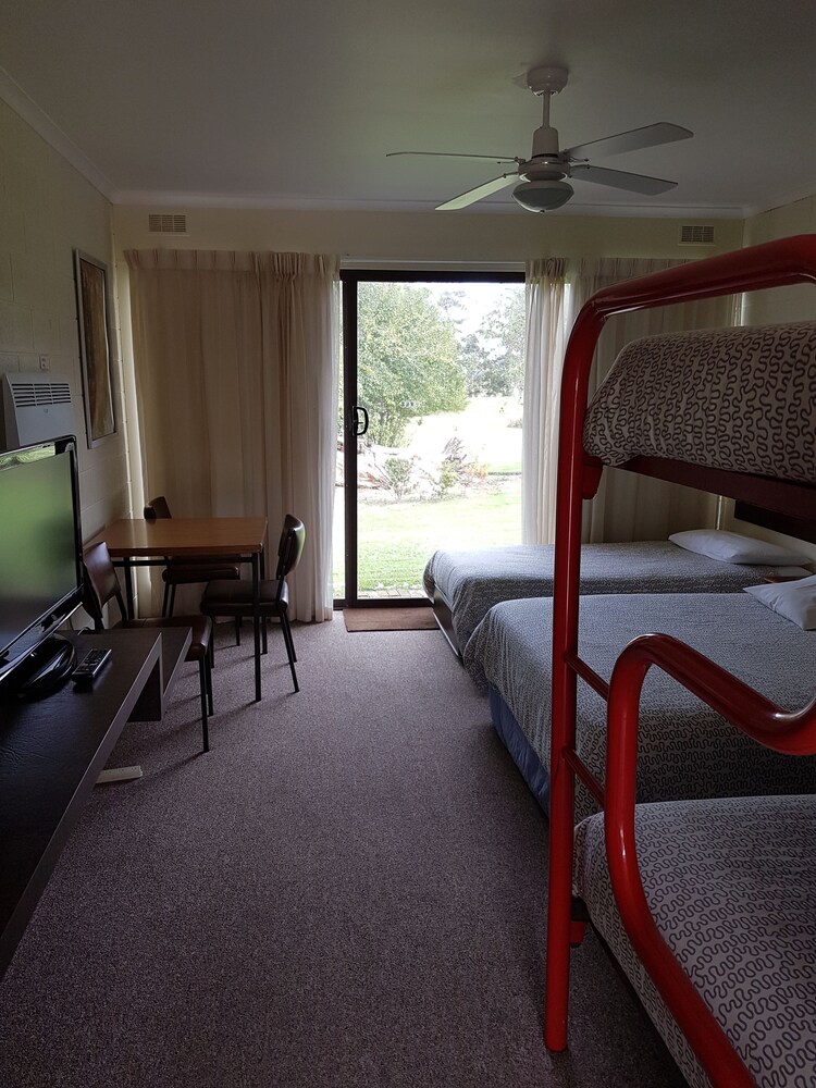 Toora Lodge Motel