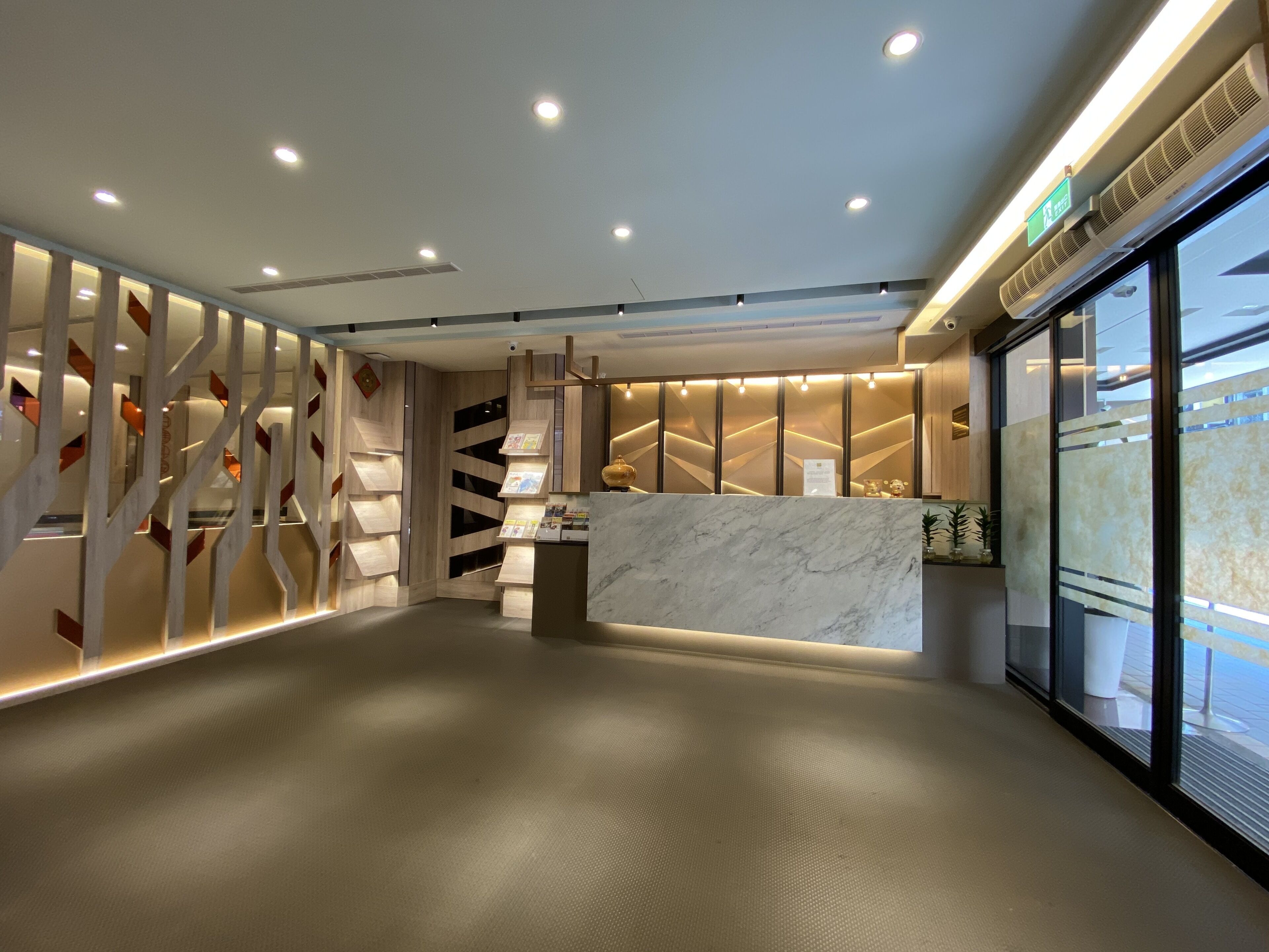 チェア マン ホテル 城美大飯店 口コミ 部屋写真 料金 お得情報 エクスペディア