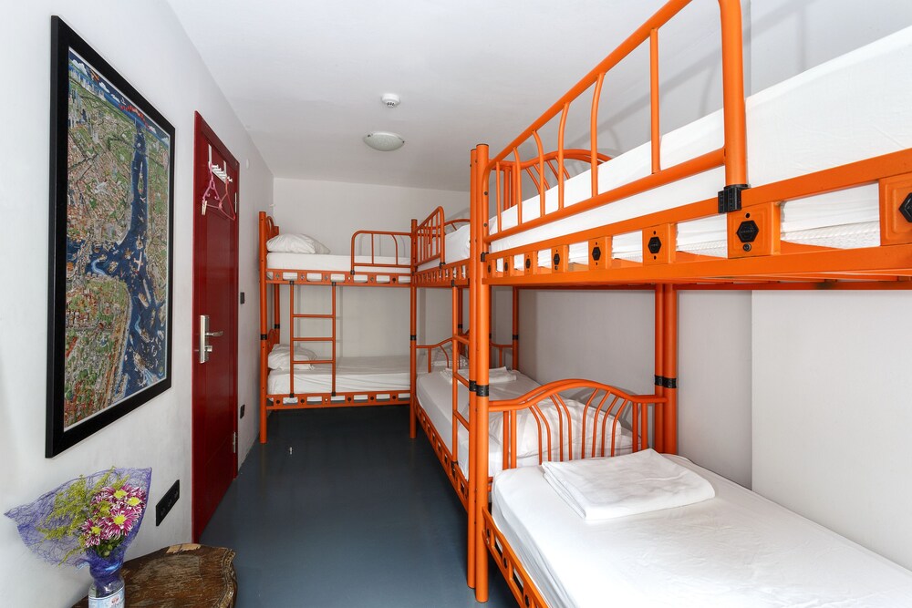 Slutistas 2: Hostel