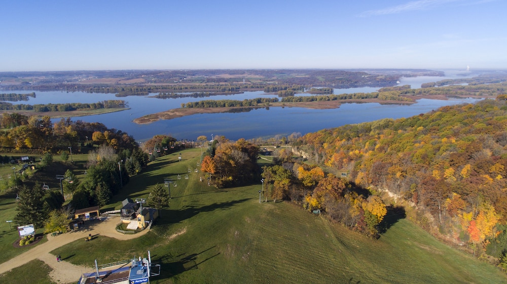 Chestnut Mountain Resort