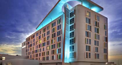 Renaissance Edmonton Airport Hotel