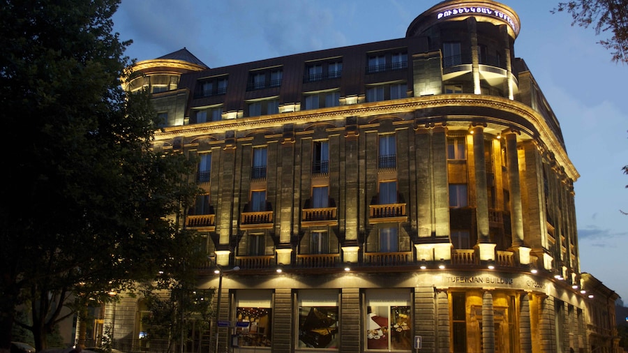 Tufenkian Historic Yerevan Hotel