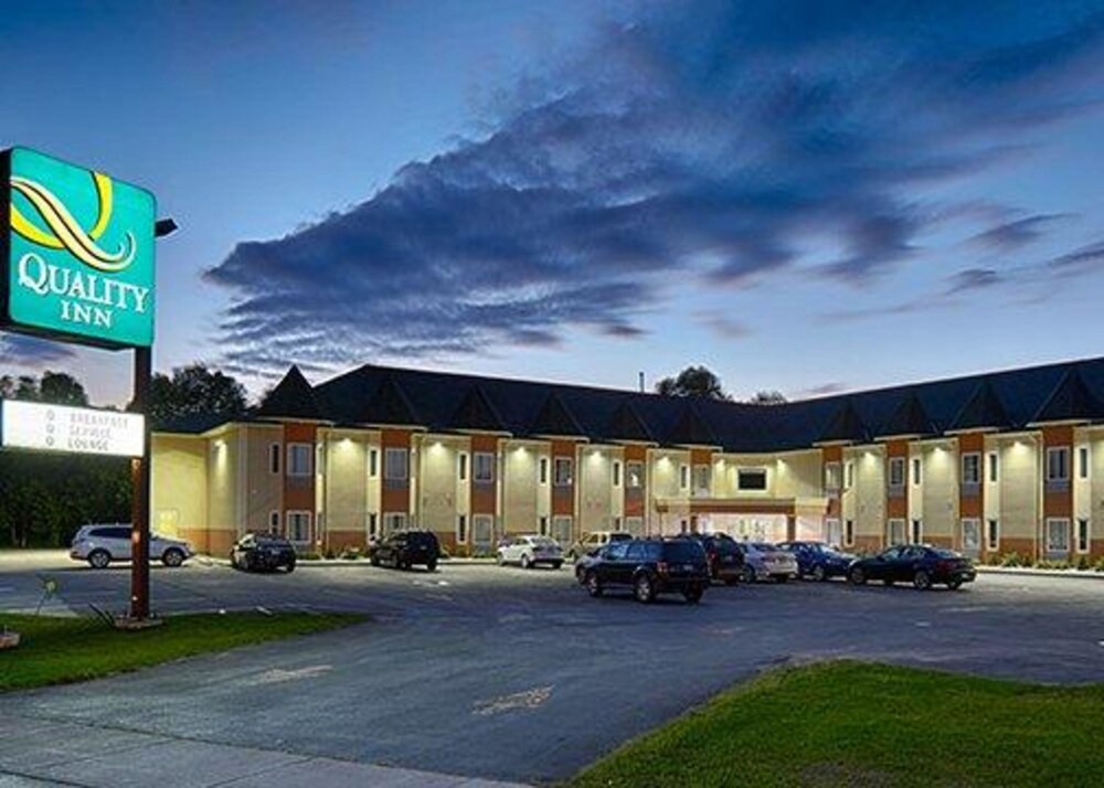 Quality Inn In Owen Sound Hotel Rates Reviews On Orbitz