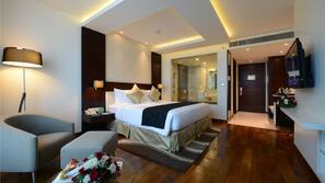 Premium bedding, minibar, in-room safe, desk