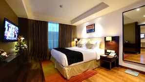 Premium bedding, minibar, in-room safe, desk