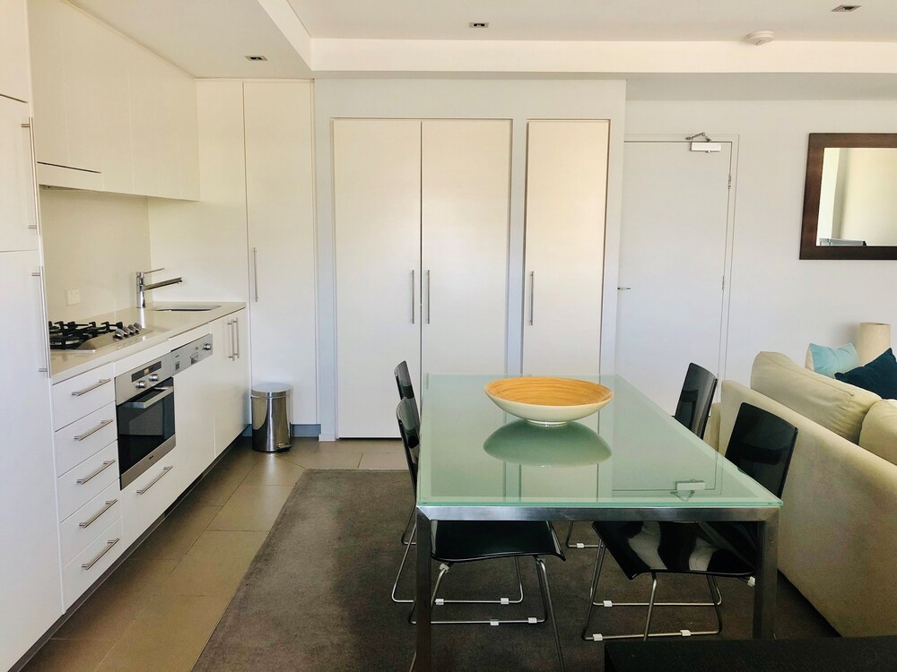 Wyndel Apartments - Clarke Street