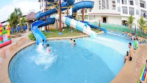 Outdoor pool, sun loungers