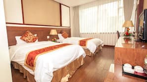 Pillowtop beds, minibar, in-room safe, desk