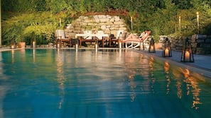 Innenpool, Außenpool