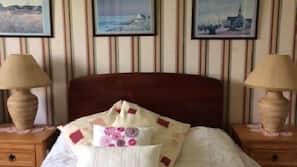 Iron/ironing board, free WiFi