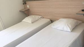 Bureau, chambres insonorisées, lits bébés (en supplément), Wi-Fi gratuit