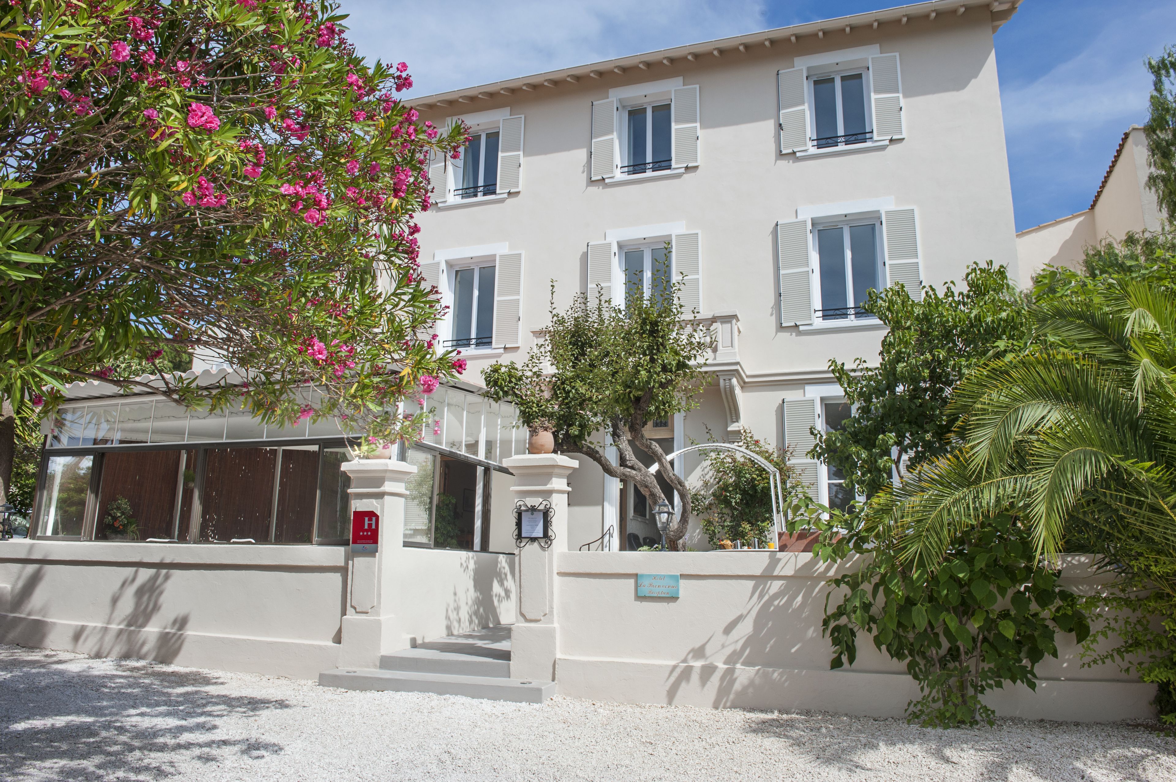 Hotel La Bienvenue in La Croix-Valmer, France