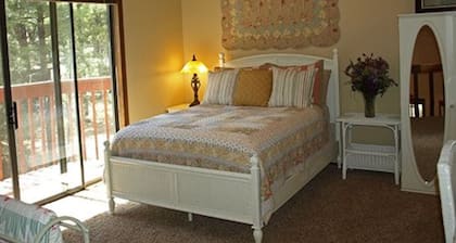 Whispering Pines Inn