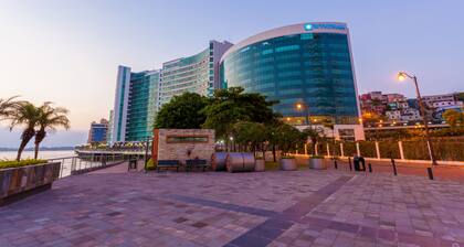 Wyndham Guayaquil Puerto Santa Ana