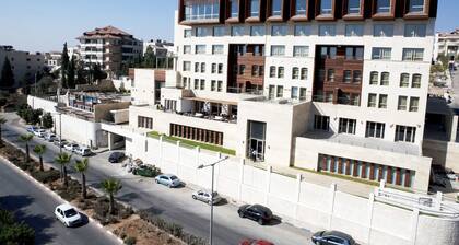 Grand Park Hotel