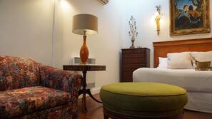 Premium bedding, individually decorated, individually furnished, desk