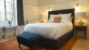 Premium bedding, individually decorated, individually furnished, desk