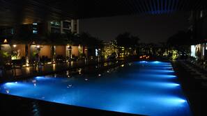 Outdoor pool, open 6:00 AM to 7:00 PM, pool umbrellas, pool loungers